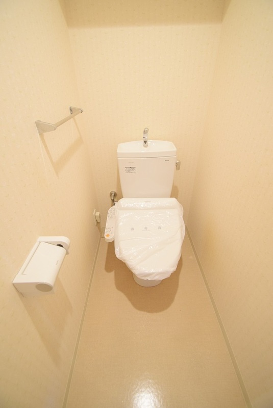 横浜市栄区笠間５丁目の賃貸マンションのトイレ