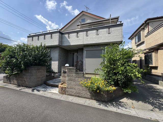 越谷レイクタウン中古戸建て◆駐車2台可◆南西角地の外観