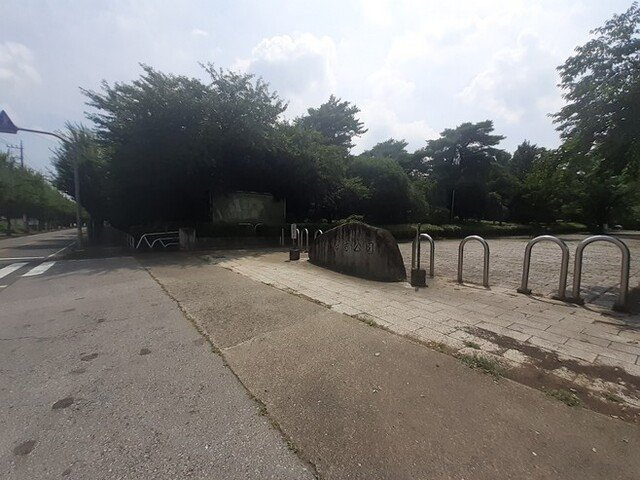 ルパルク　Ⅱの周辺|華蔵寺公園まで1000m