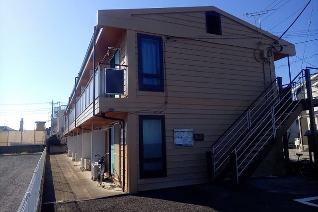 レオパレスラークスパー玉村の外観|外観もきれいです