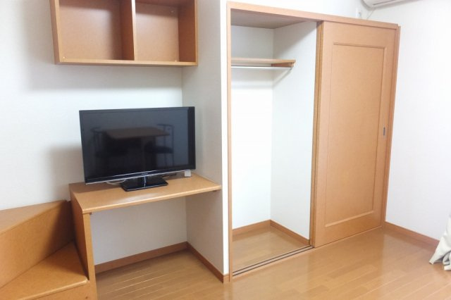 レオパレスシーバーの内装|クローゼット