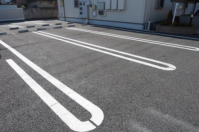 レグジー　Ⅱの駐車場|駐車場完備です