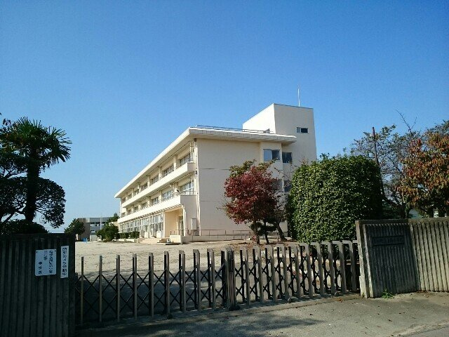 フローレス　コート　Ⅱの周辺|玉村町立上陽小学校まで1600m