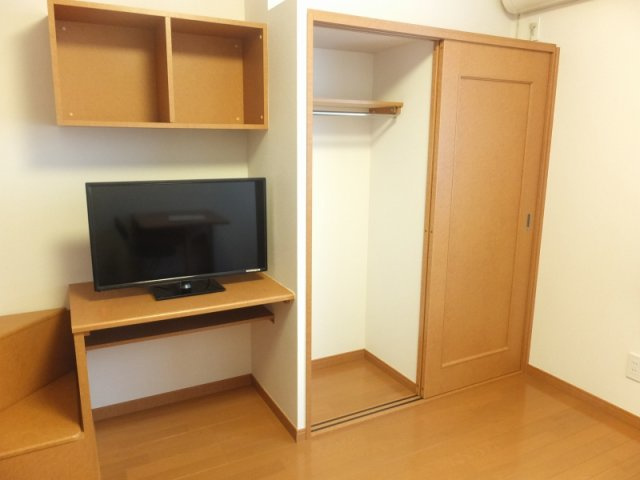 レオパレスユピテルＢの内装|クローゼット