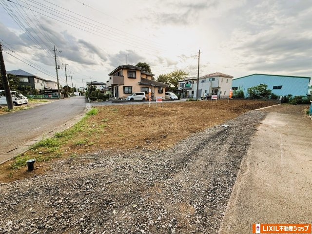 岩槻区鹿室『南区画』の外観
