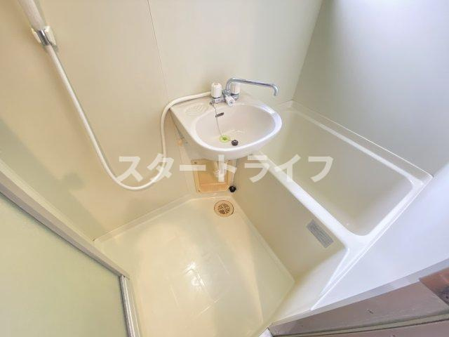 大阪市東淀川区東中島５丁目の賃貸マンションの浴室