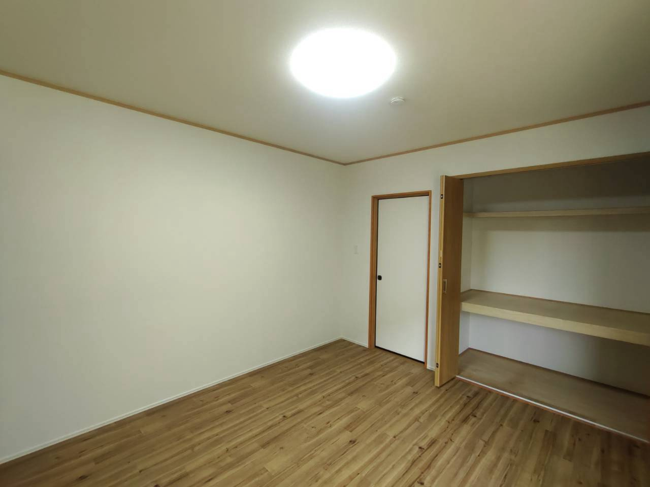 三潴郡大木町大字八町牟田の中古一戸建の洋室
