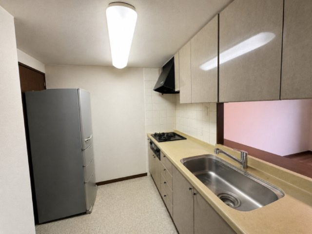 ４階角住戸！　エステ・スクエア蕨