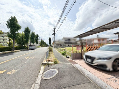 【前面道路含む現地写真】 | 原山台４丁　売土地　２区画 | お客様にとって最良のマイホームが見つかりますよう、イエストアが全力でお手伝いさせていただきます！
