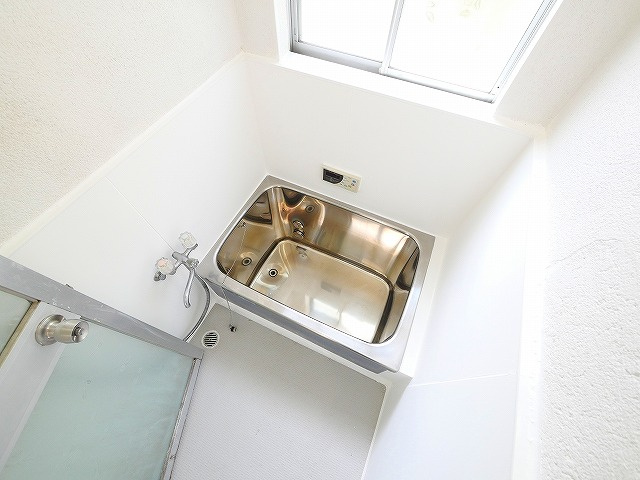 南登美ヶ丘　戸建ての浴室
