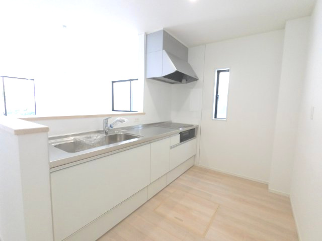 佐賀市高木瀬東第18の内観：施工例|使いやすいキッチンです