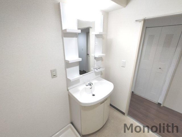フローラル岸和田の洗面所