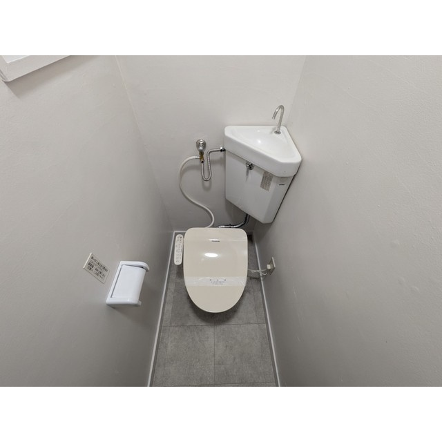 寿ハイツのトイレ|落ち着いたトイレです