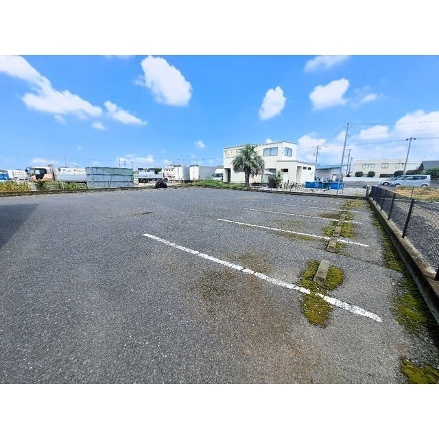 ピュアハイツの駐車場|駐車場完備です