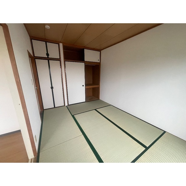 カンケン東新井マンションの内装|明るい色調の室内です
