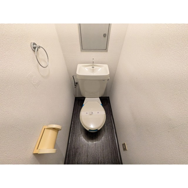 ヴェルデのトイレ|ゆったりとした空間のトイレです