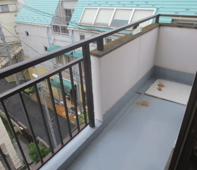 日神パレス新大塚のバルコニー