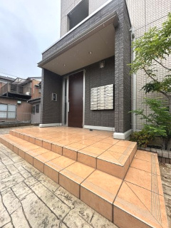 【エントランス】 | ブラスガーデン