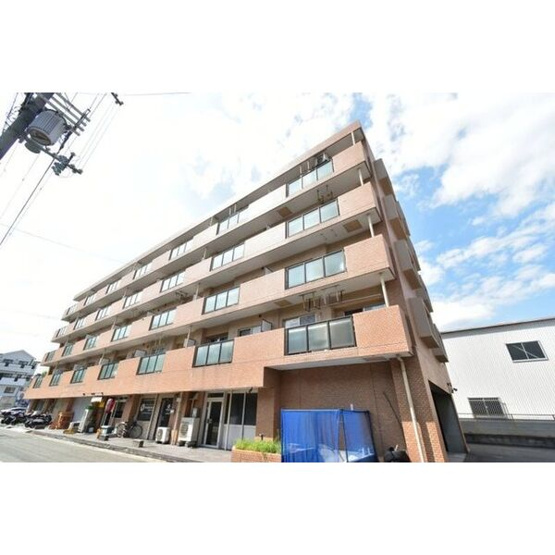 【エントランス】 | シロハイヌ吉田