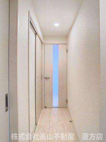 北九州市八幡西区楠橋東２丁目のアパートの玄関