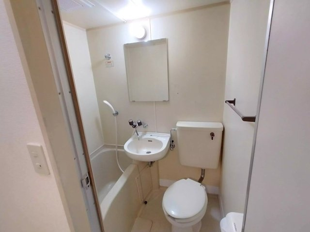 AP53 メゾン・ド・エスポワール404（板橋本町）のトイレ|




