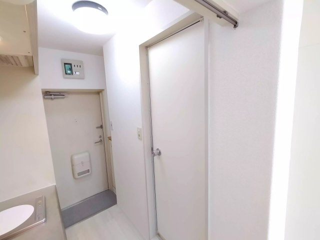 AP52 メゾン・ド・エスポワール205（板橋本町）の玄関|



