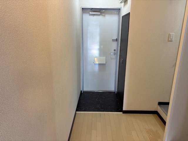 レオネクストアゼリアアークの玄関
