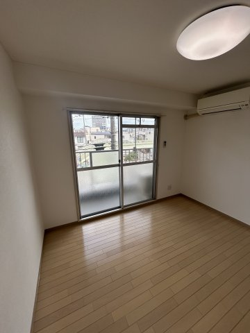 有馬パレス西中島の洋室