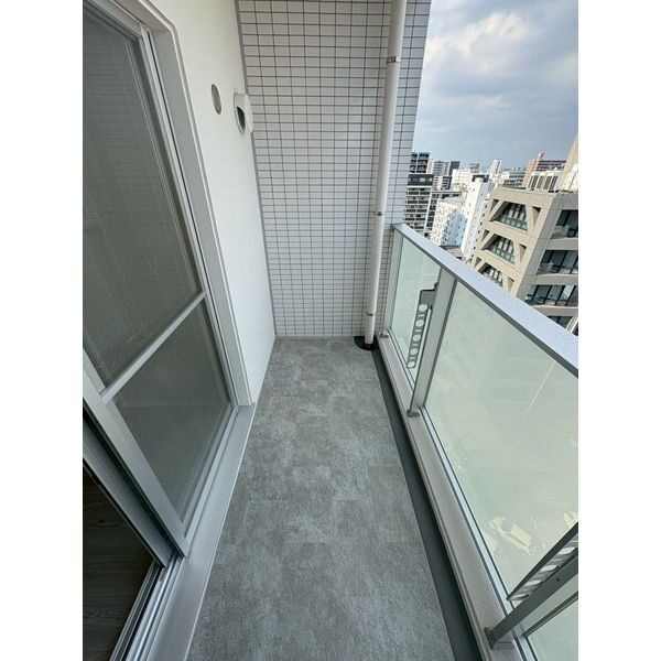 THE LOUNGE LINEAR GATEのバルコニー