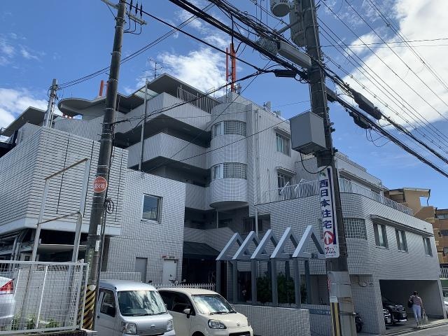 リブレ待兼山の外観