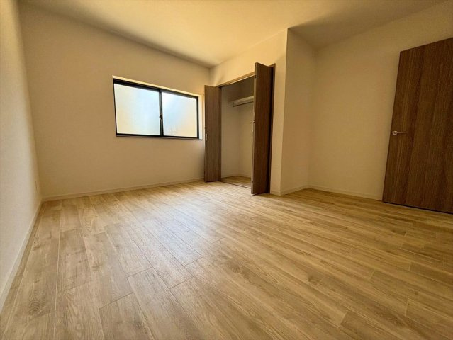 宇部市上条の洋室