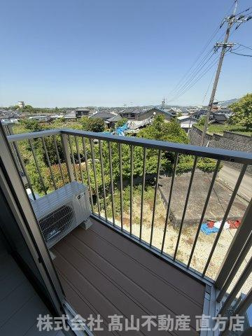 鞍手郡鞍手町大字中山のアパートのバルコニー