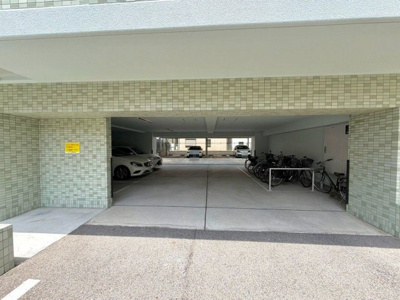 【駐車場】 | グラン・ドムール美章園 | 現地見学当日から承っております♪現地周辺の環境や、駅までの道のりなど周辺環境も合わせてご確認いただき、ぜひご検討ください！