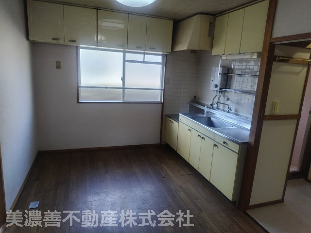 ６７２５２　パビリオン梅林苑のキッチン