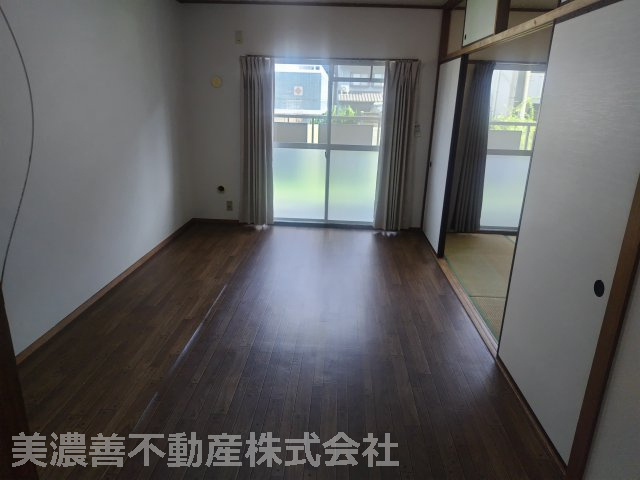 ６７２５２　パビリオン梅林苑の居間・リビング