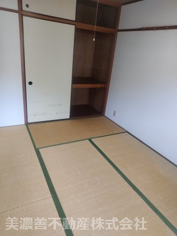 ６７２５２　パビリオン梅林苑の和室