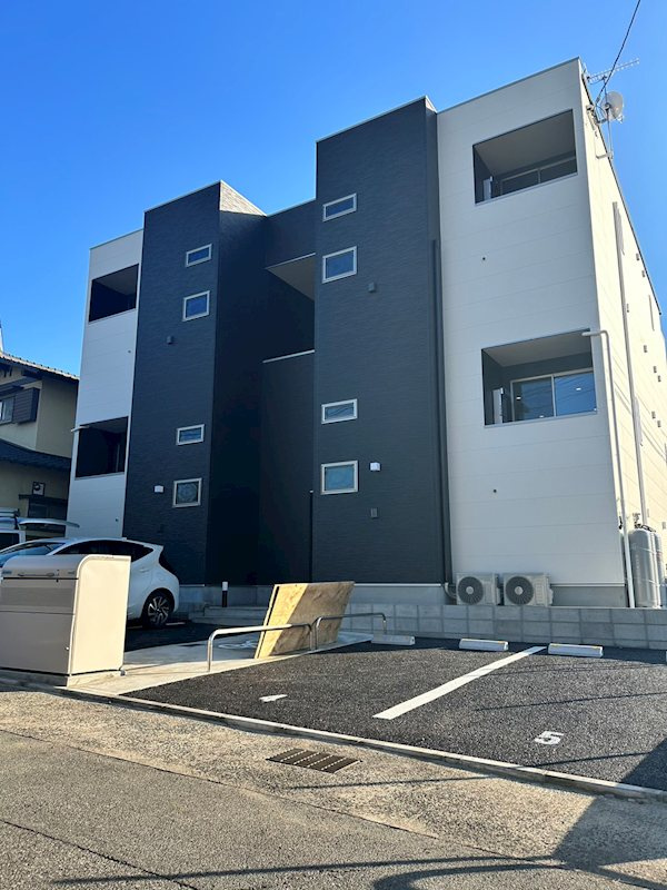 熊本市西区島崎２丁目のアパート