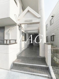 【エントランス】 | リヴランムラヨシ | エントランスです。
