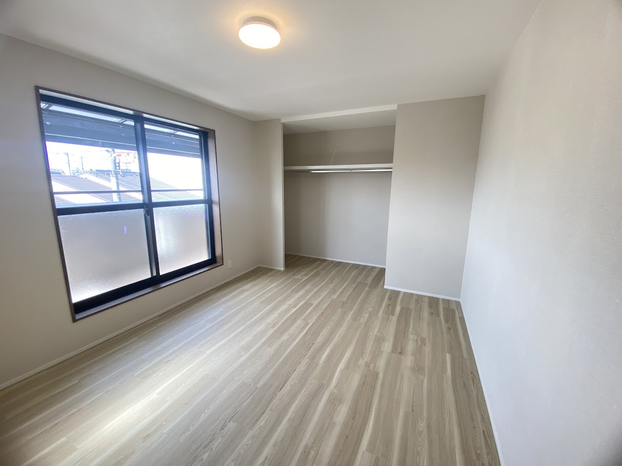 食満二丁目戸建の洋室