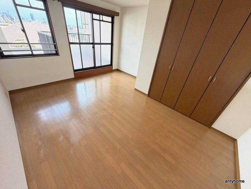 ウエストキャピタル梅田　仲介手数料無料の寝室