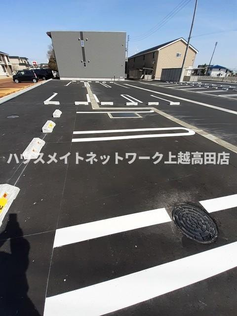 グランメゾンＳＳ１の駐車場|消雪付駐車場