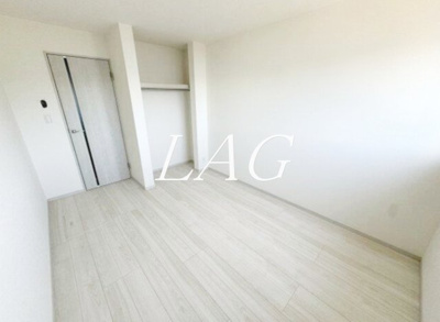 【居間・リビング】 | アバロン五番町 | 洋室のお部屋です。