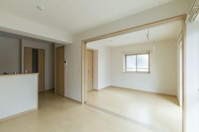リベルテ堺屋の居間・リビング