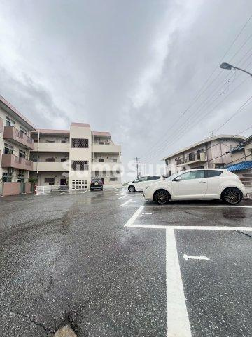 甲山グリーンハイツの外観