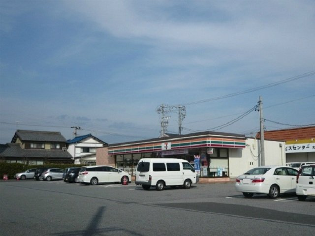 フレイム（ｆｌａｍｅ）の周辺|セブンイレブン中川町4丁目店まで306m