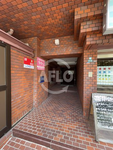 青風ハイツ　塩草立葉小学校区のエントランス|青風ハイツ　エントランス