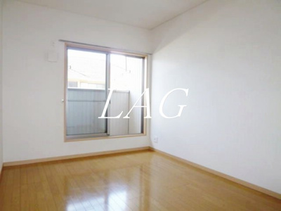 【居間・リビング】 | レーベンシマ | 洋室のお部屋です。