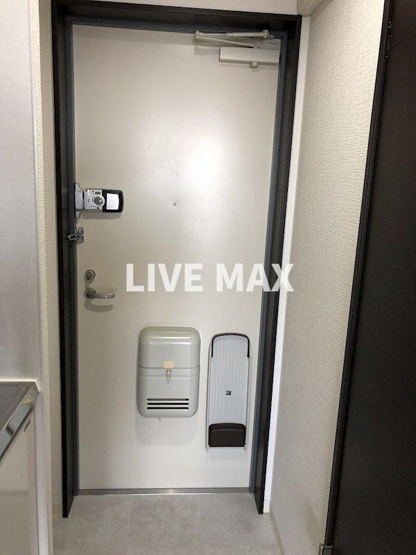 【玄関】グランドーリア西院