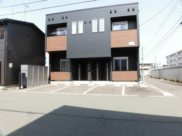 グランフォート青山の駐車場