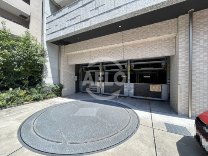エスレジデンス江坂Eminenceの駐車場|S-RESIDENCE江坂Eminence　駐車場